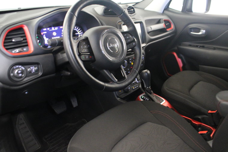 Vehicle Image 15
