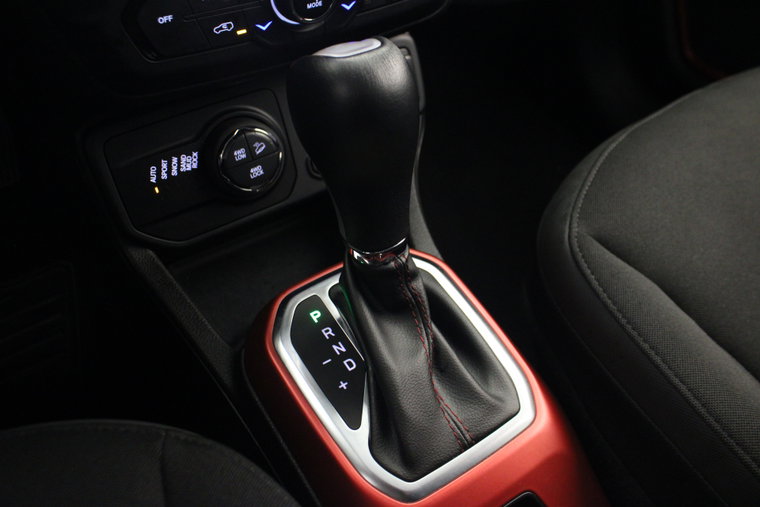 Vehicle Image 18