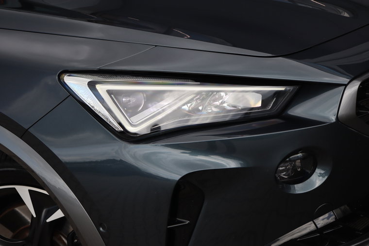 Vehicle Image 8