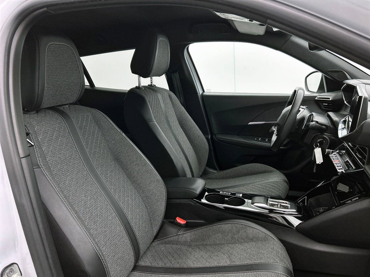 Vehicle Image 33
