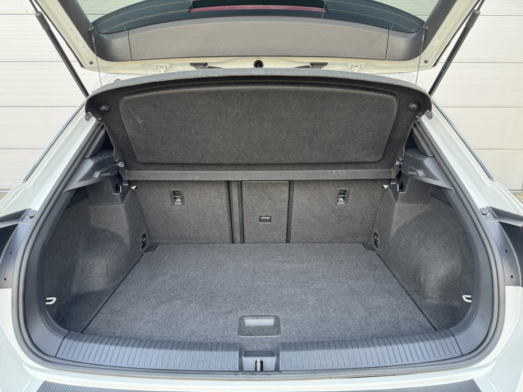 Vehicle Image 38