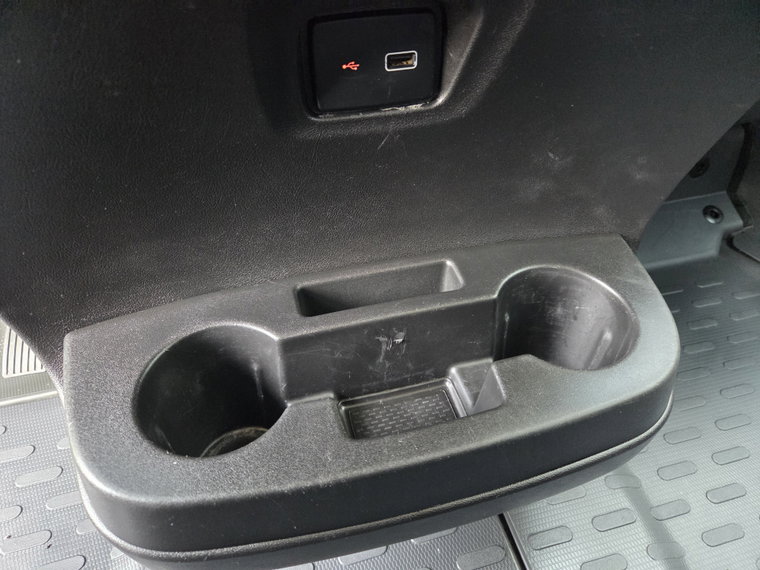 Vehicle Image 28