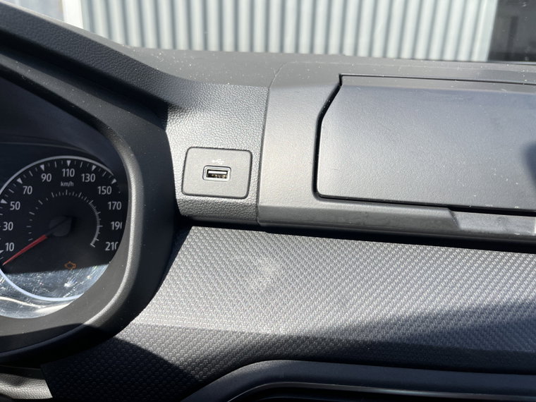 Vehicle Image 34