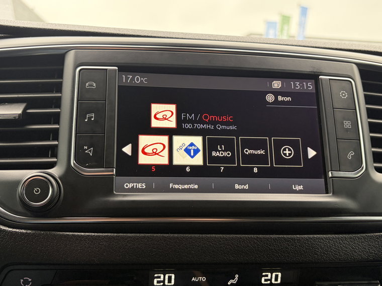 Vehicle Image 35