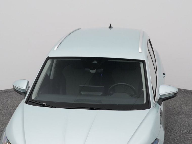 Vehicle Image 33