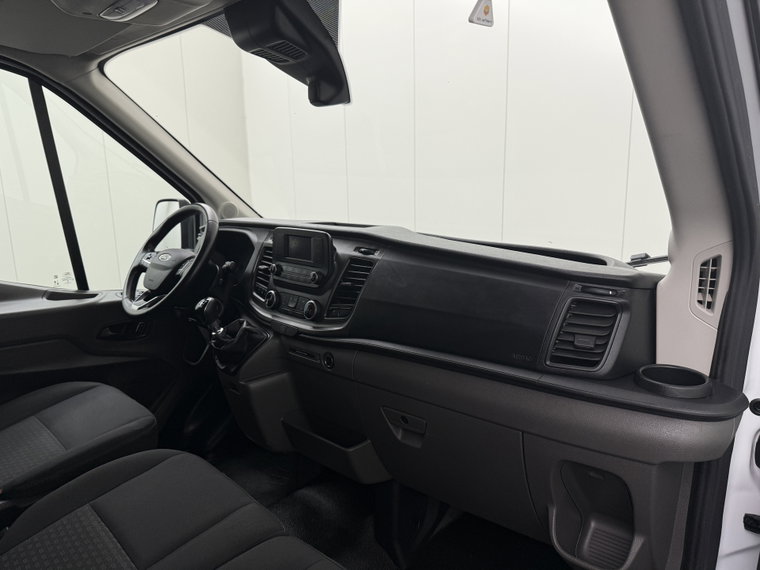 Vehicle Image 19