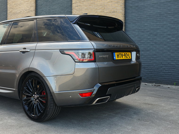 Vehicle Image 32