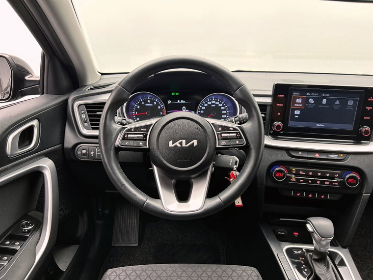 Vehicle Image 19