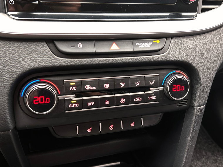 Vehicle Image 27