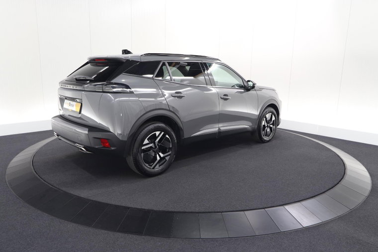 Vehicle Image 43