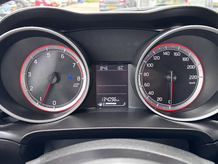Vehicle Image 13