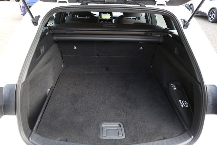 Vehicle Image 16
