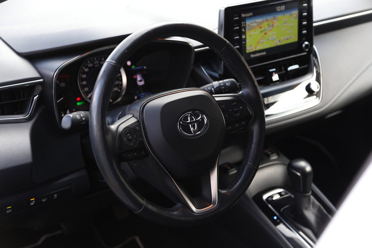 Vehicle Image 9