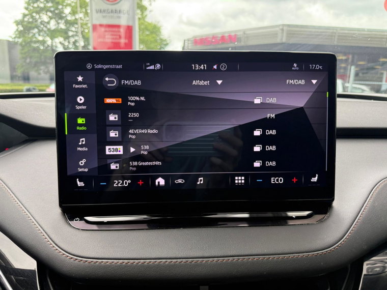 Vehicle Image 15