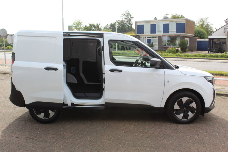 Vehicle Image 45