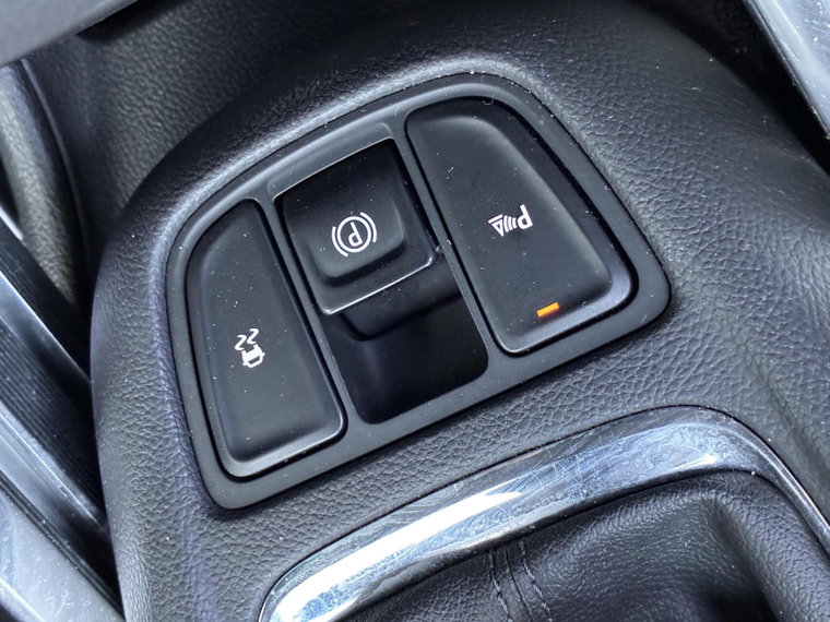 Vehicle Image 23