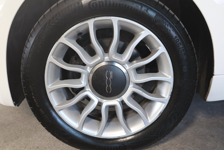 Vehicle Image 12