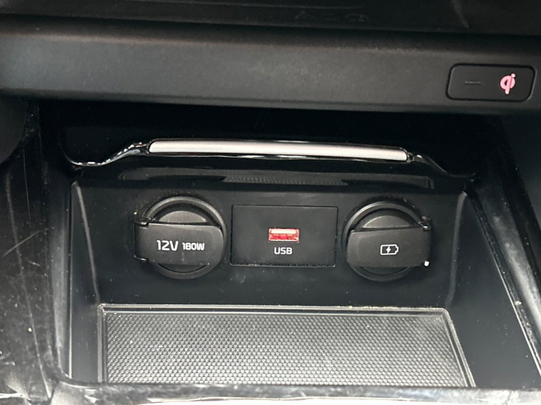 Vehicle Image 41