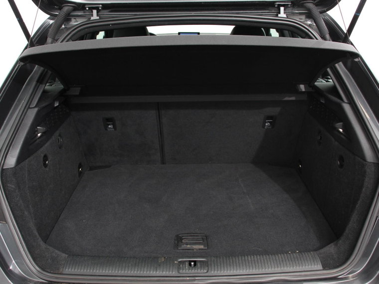 Vehicle Image 37