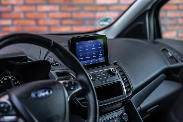 Vehicle Image 13