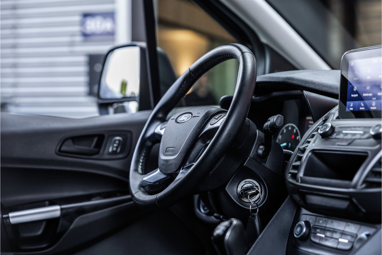 Vehicle Image 10