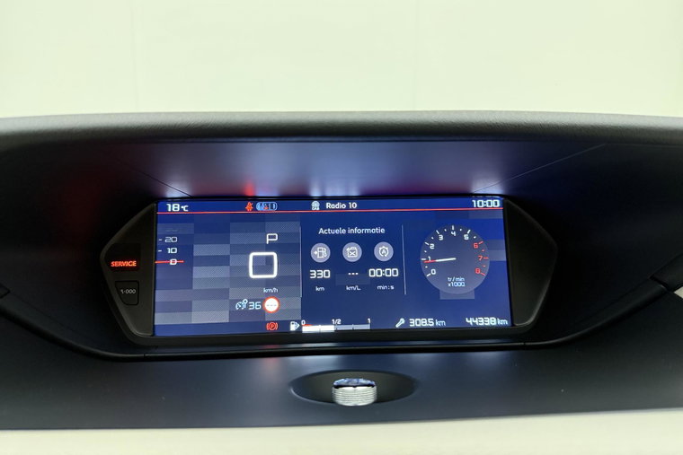 Vehicle Image 30