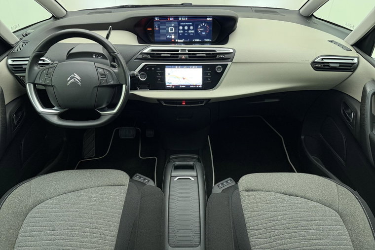 Vehicle Image 32