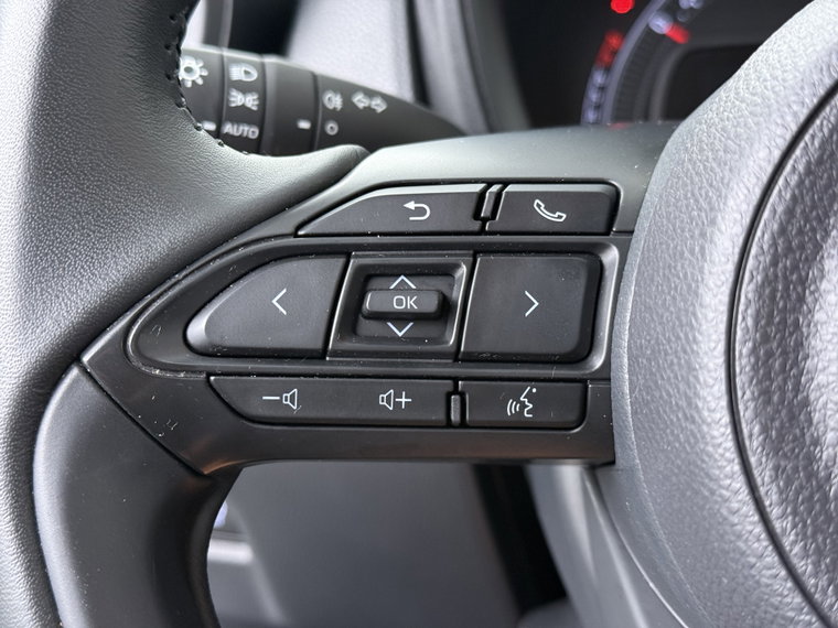 Vehicle Image 27