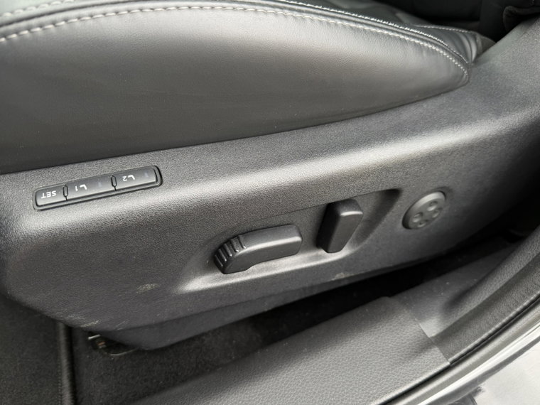 Vehicle Image 53