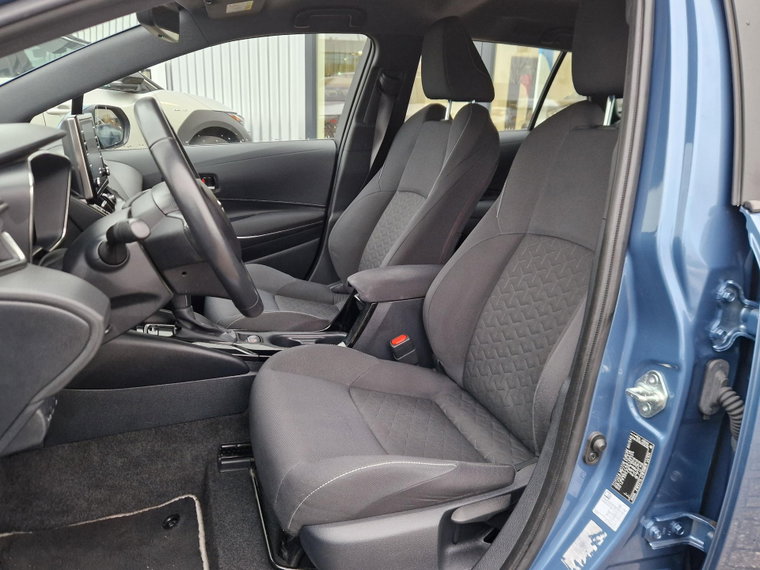 Vehicle Image 12
