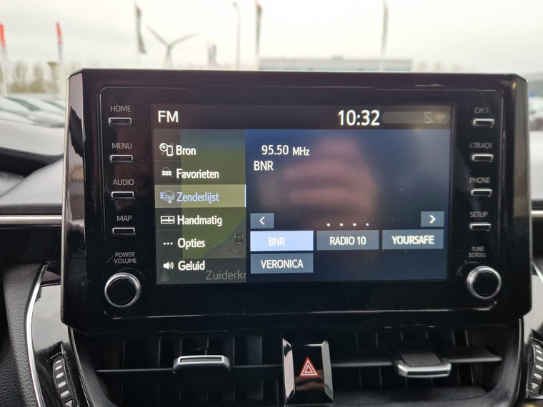 Vehicle Image 22