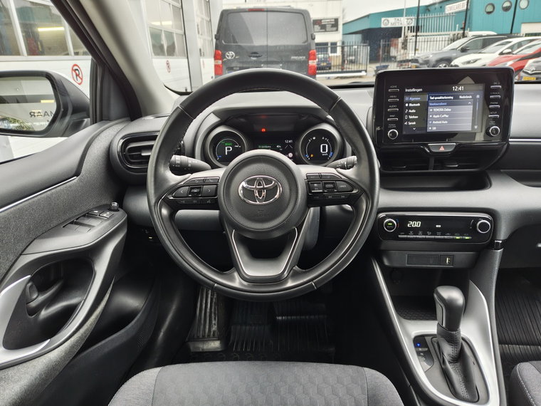 Vehicle Image 7