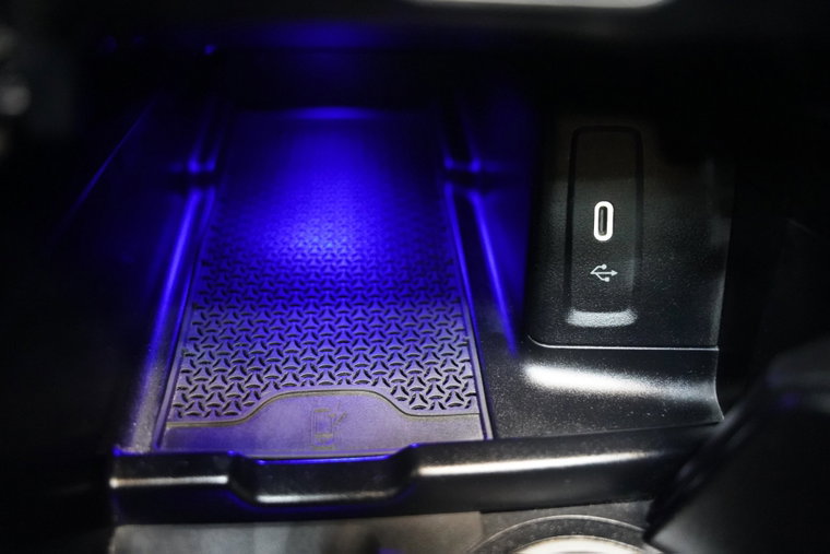 Vehicle Image 48