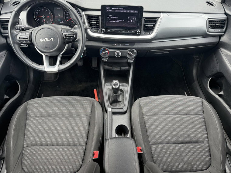 Vehicle Image 12