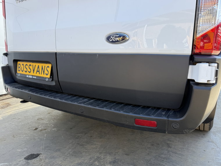 Vehicle Image 17