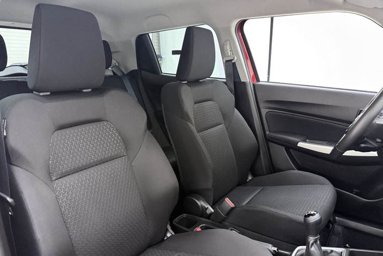 Vehicle Image 14