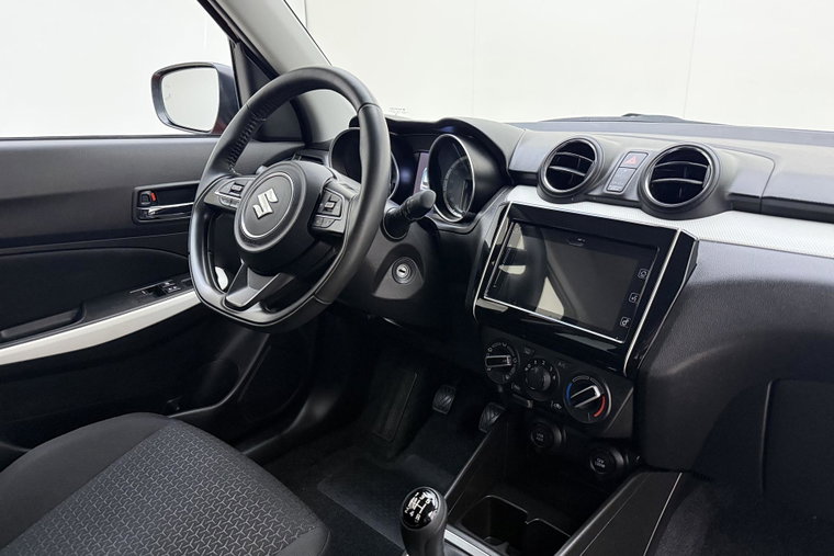Vehicle Image 15