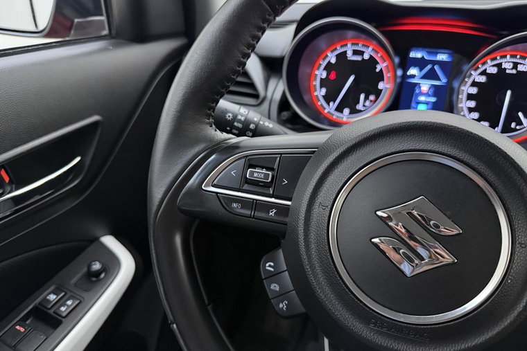 Vehicle Image 19
