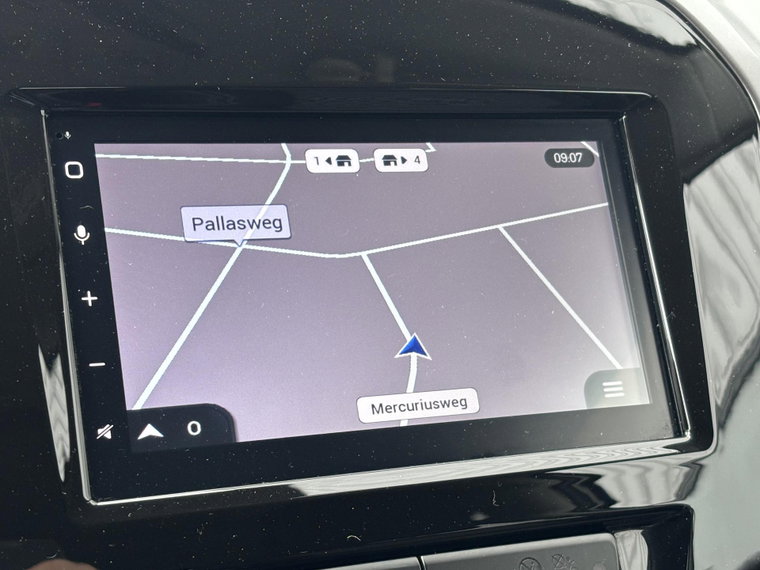 Vehicle Image 17