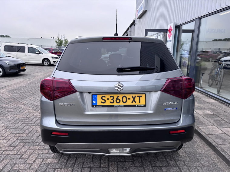 Vehicle Image 6