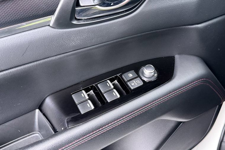 Vehicle Image 33