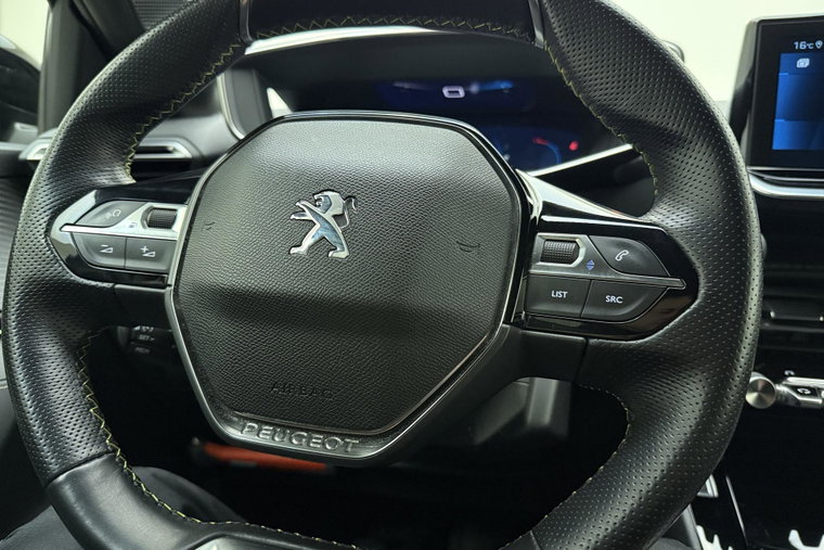 Vehicle Image 19