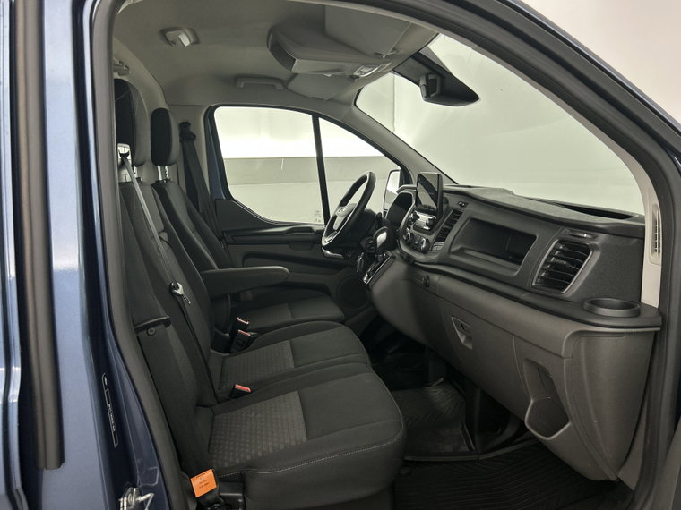 Vehicle Image 23