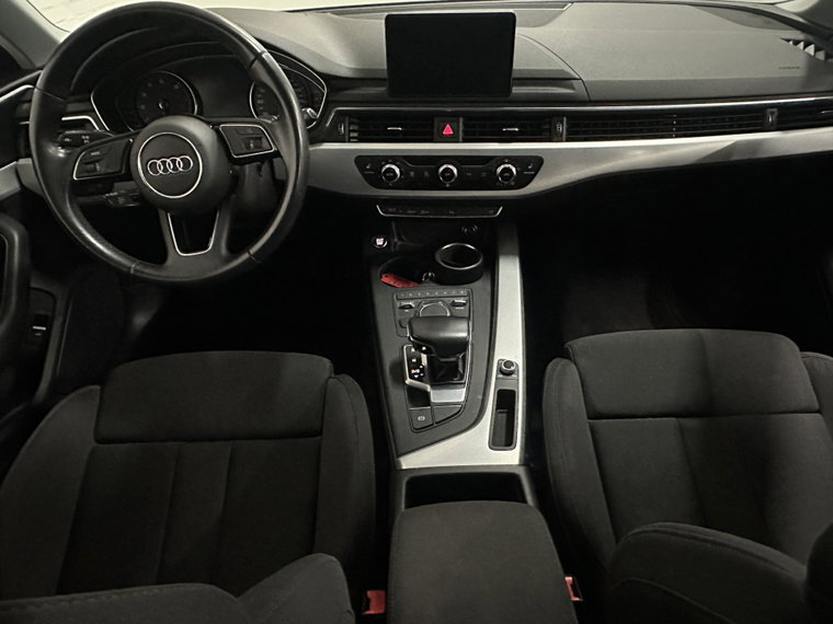 Vehicle Image 16