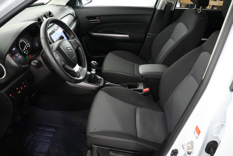 Vehicle Image 11