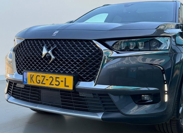 Vehicle Image 7
