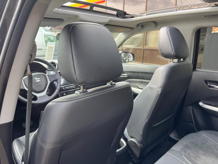 Vehicle Image 16