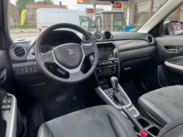 Vehicle Image 17