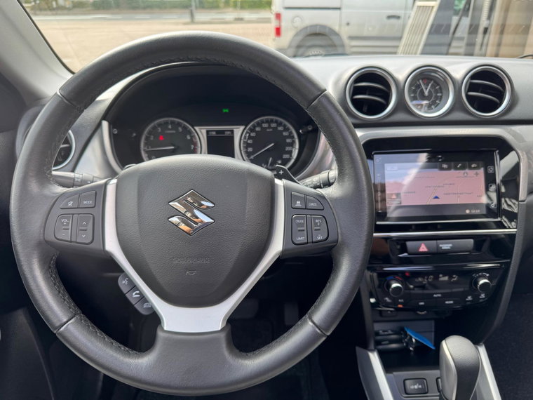 Vehicle Image 21