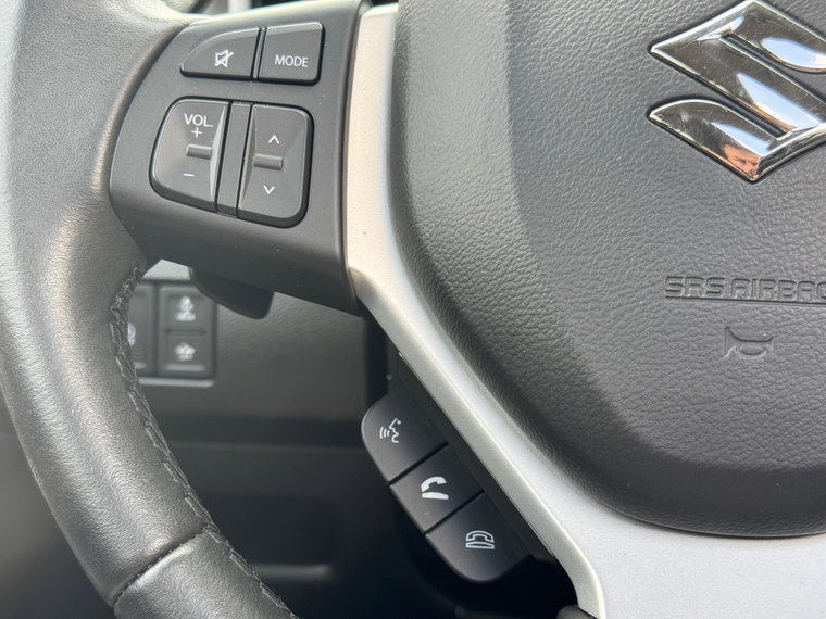 Vehicle Image 23